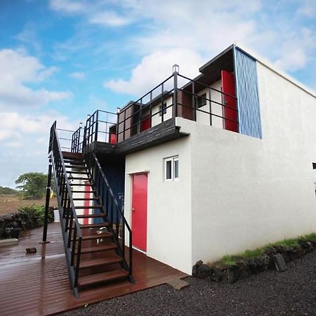 Ian Guesthouse 済州市 エクステリア 写真
