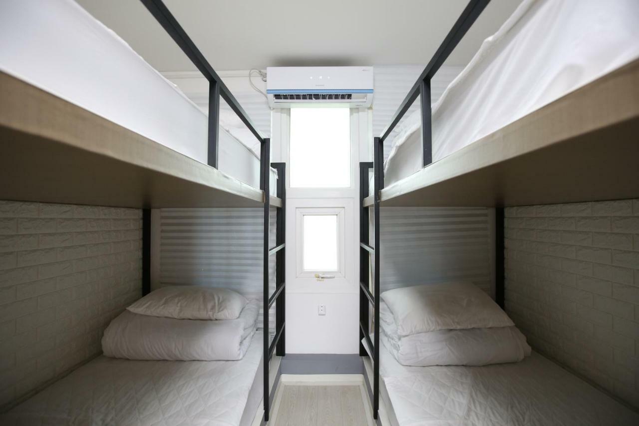 Ian Guesthouse 済州市 エクステリア 写真