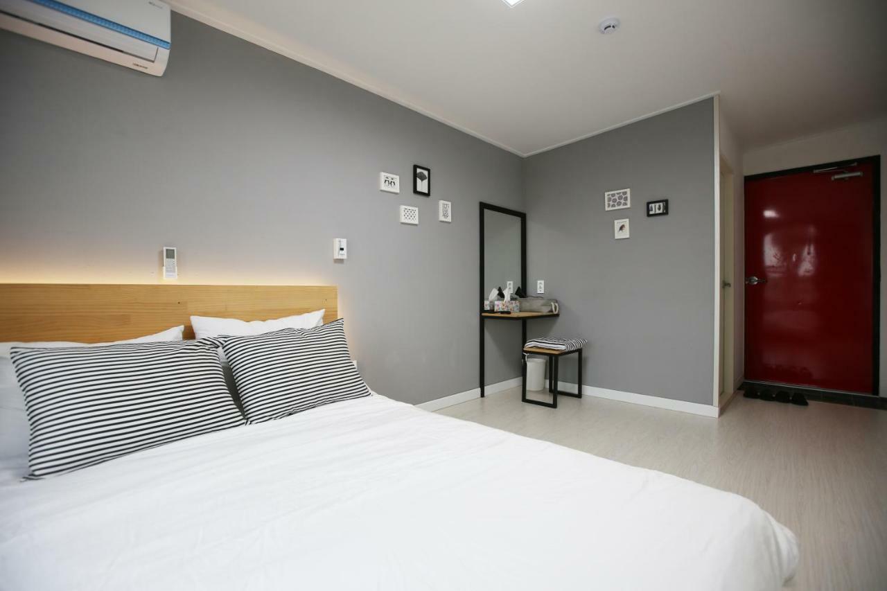 Ian Guesthouse 済州市 エクステリア 写真